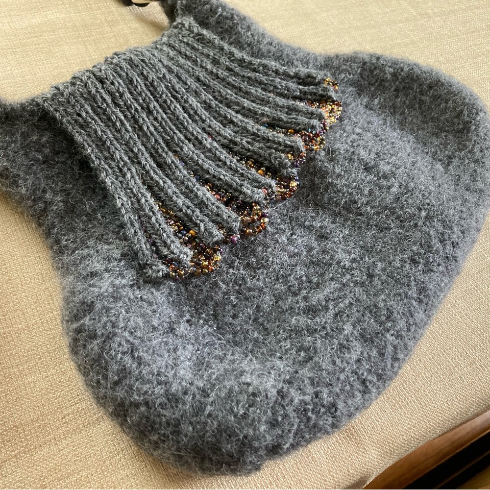 Knit felted shoulder bag - Picture 5 of 7